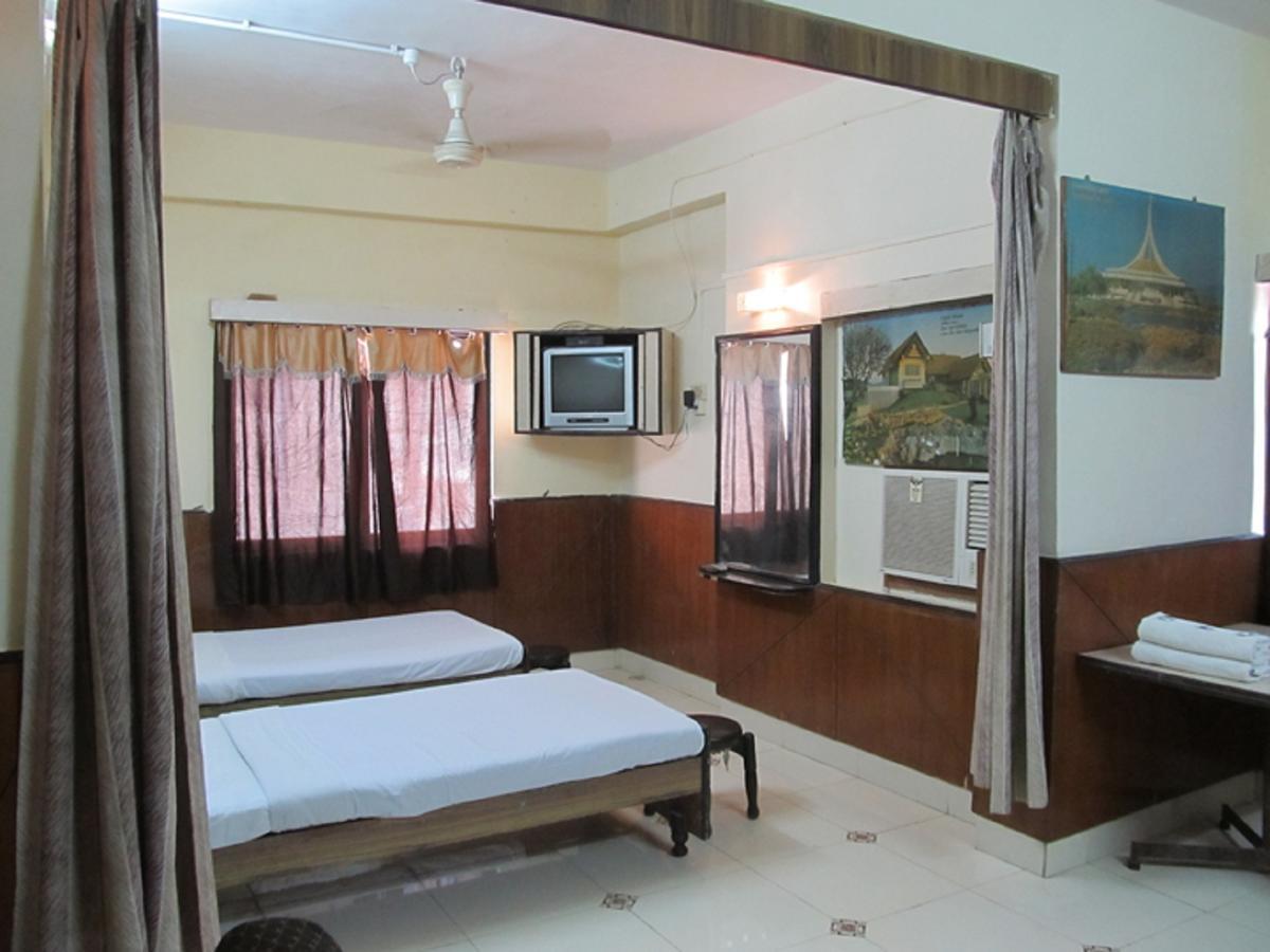 Hotel Diamond Daman Zimmer foto